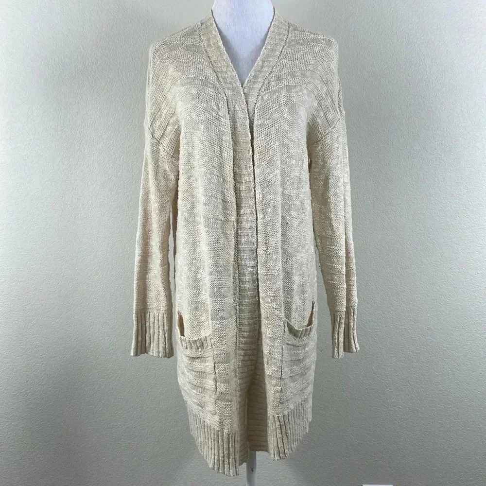 Pink Lily cream long sleeve over‎ front cardigan size small